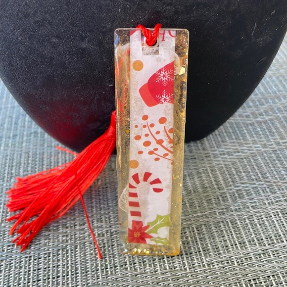 XMAS Handmade Festive Holiday Bookmark small Gold with white Strip - Picture 4 of 8